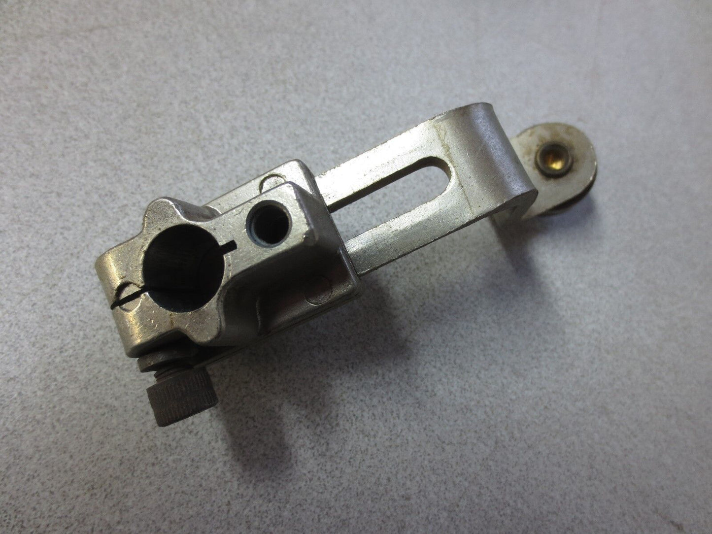 NAMCO EL130-64410 ADJUSTABLE LIMIT SWITCH ROLLER OPERATING LEVER - NEW SURPLUS