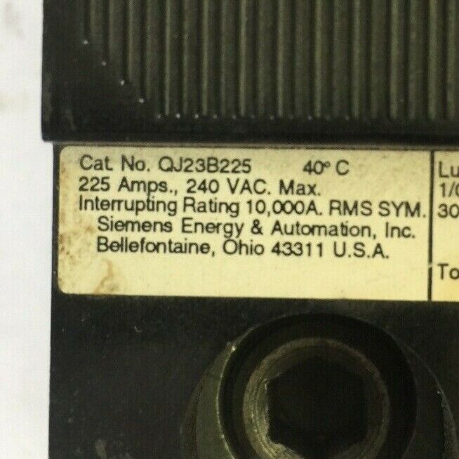 SIEMENS QJ23B225 CIRCUIT BREAKER 240VAC 225AMP 3POLE W/ S01QJOR3 SHUNT TRIP