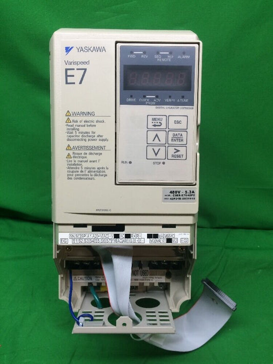 YASKAWA CIMR-E7U42P2 5.3A