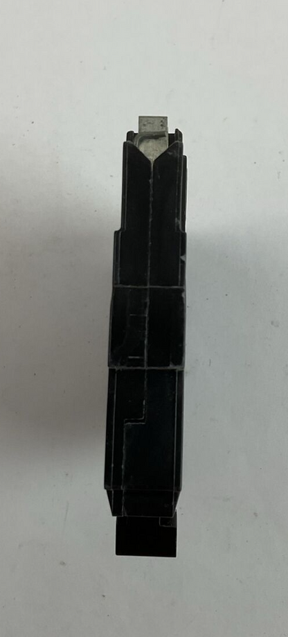 GE THQP115 CIRCUIT BREAKER 1POLE 15AMP 120/240VAC (LOT OF 5)