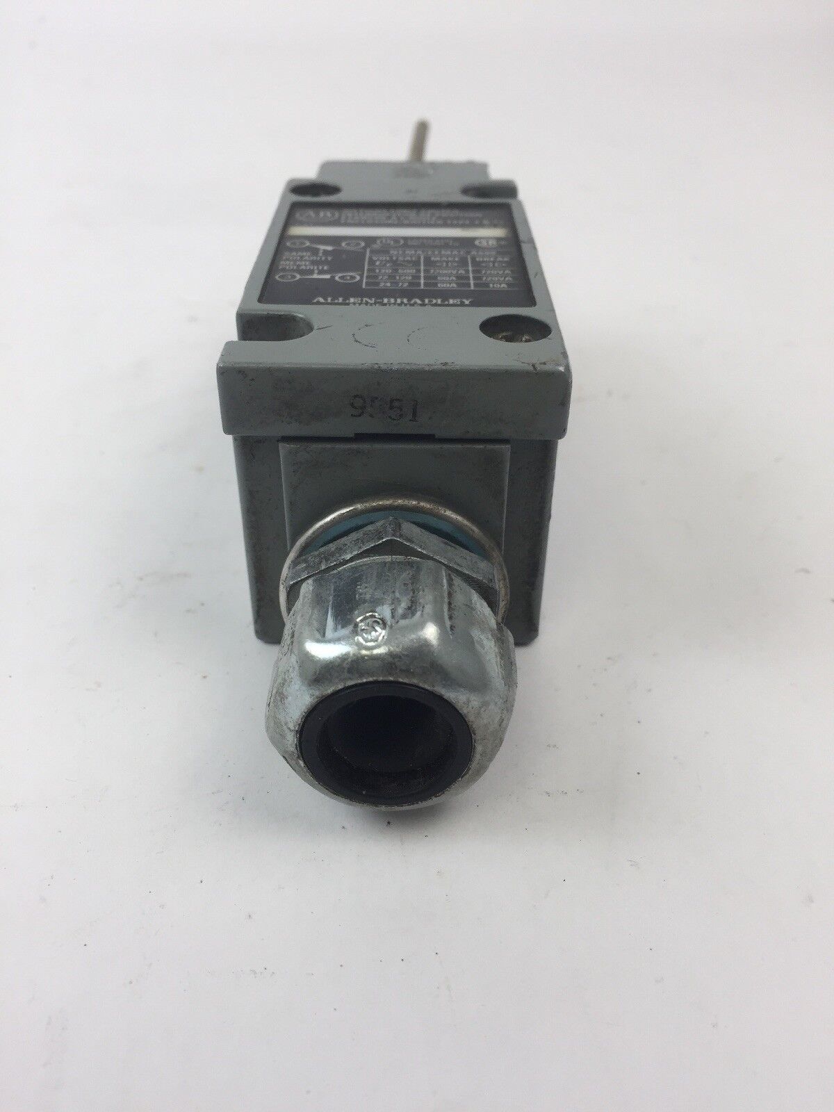 ALLEN BRADLEY OILTIGHT LIMIT SWITCH ENCLOSURE TYPE 4 & 13