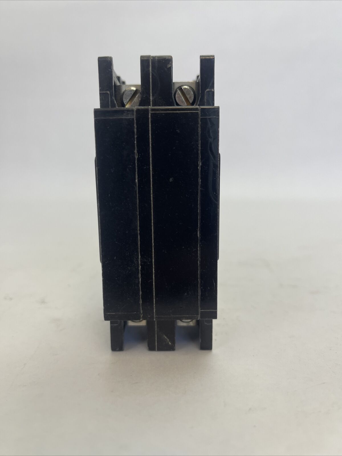 SQUARE D QOUR220 CIRCUIT BREAKER 20AMP 120/240VAC 50/60HZ 2POLE COMMON TRIP