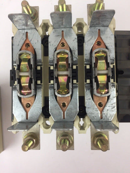 TELEMECANIQUE SQUARE D LC1F330 CONTACTOR 370A 600VAC 250HP LX1 FH 1272