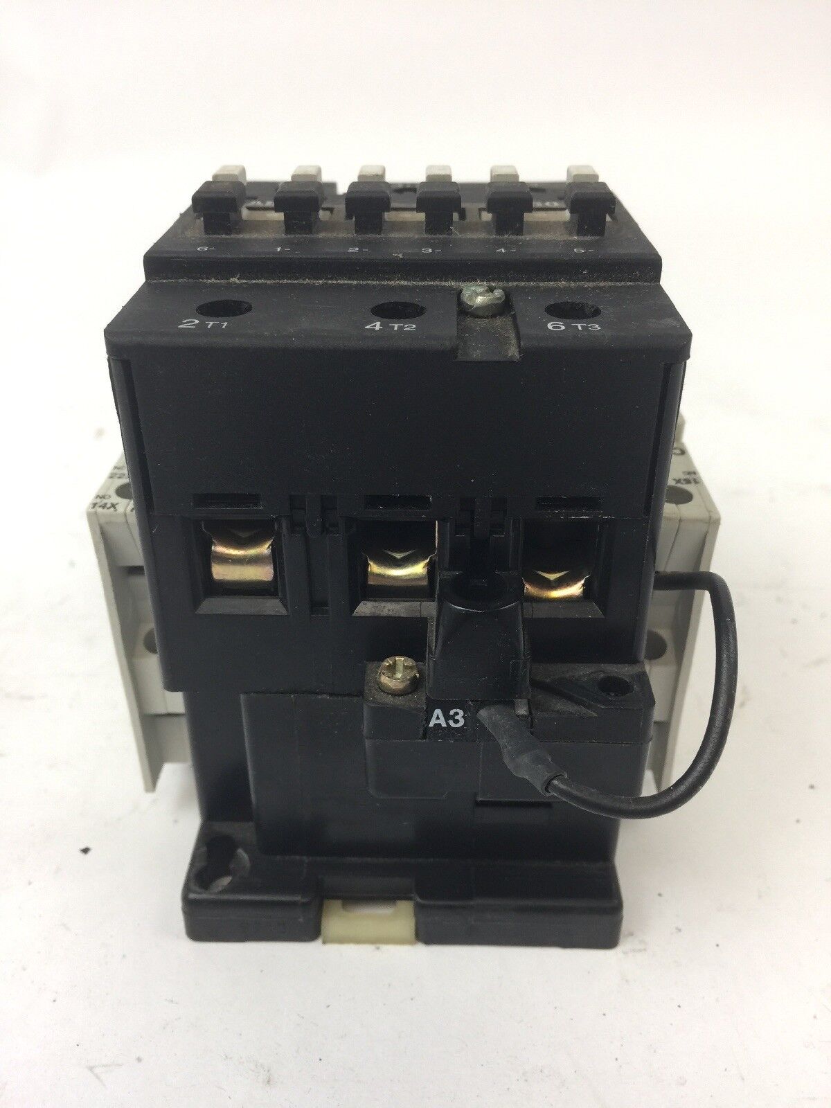 ABB BE50 CONTACTOR 600V 65A 3 POLE COIL 24VDC WITH CA L7 & CD L7 AUXILIARY CONTA