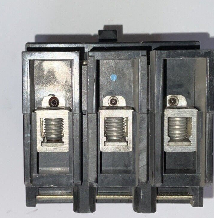 WESTINGHOUSE GHC3060 CIRCUIT BREAKER 480VAC 250VDC 60A 3POLE