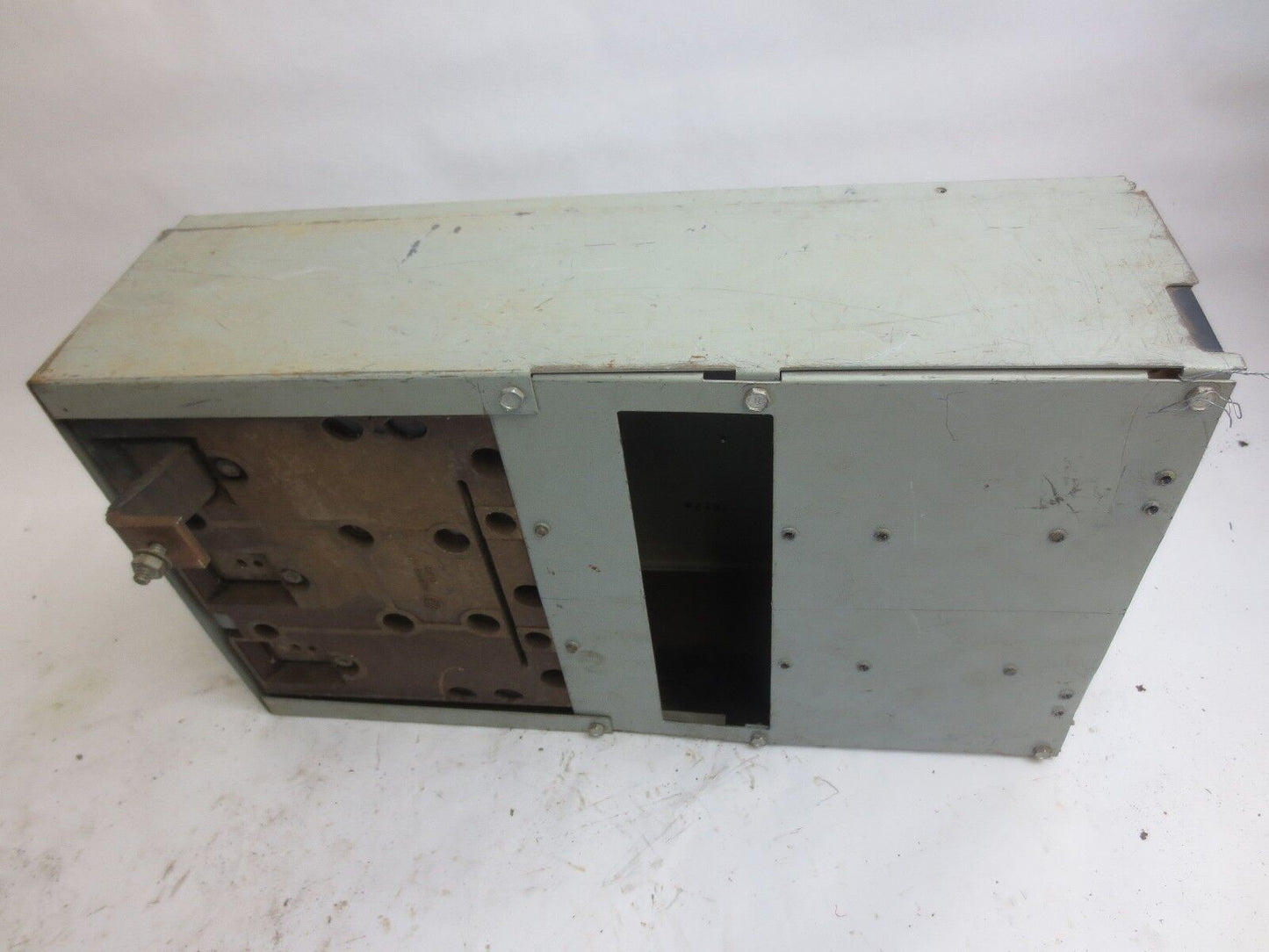 GE THPS364 FUSIBLE INTERRUPTER - 200A, 600VAC, 3-POLE - 60HP, 100HP MAX