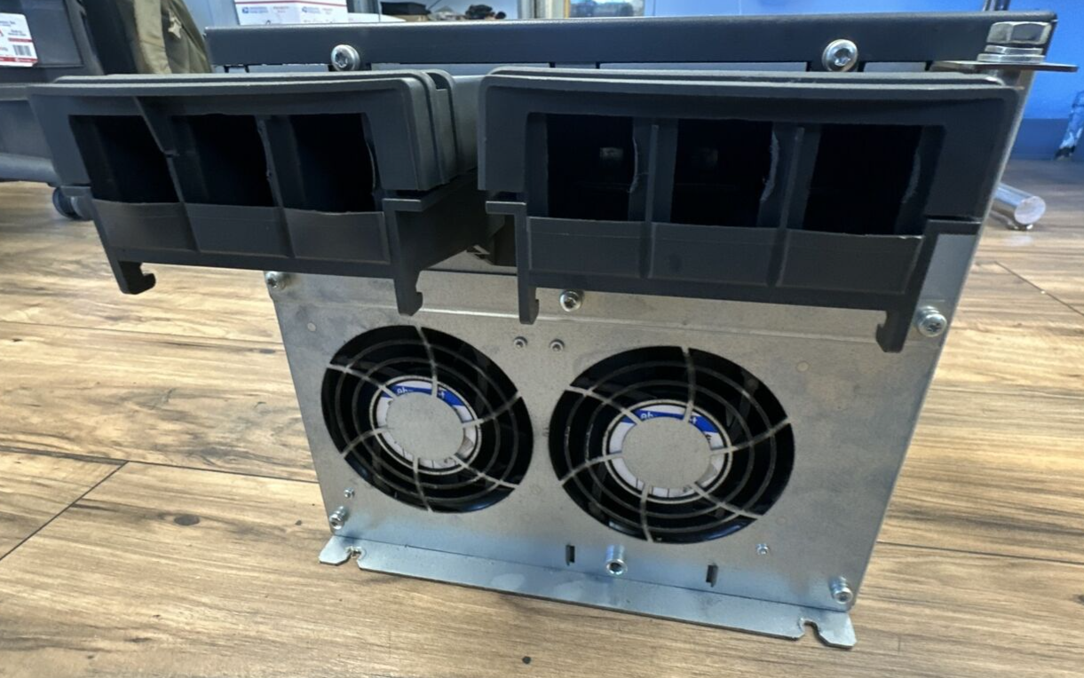 SIEMENS 6SL3100-0BE28-0AB0 ACTIVE INTERFACE MODULE VERSION B 3AC 380-480V 128A