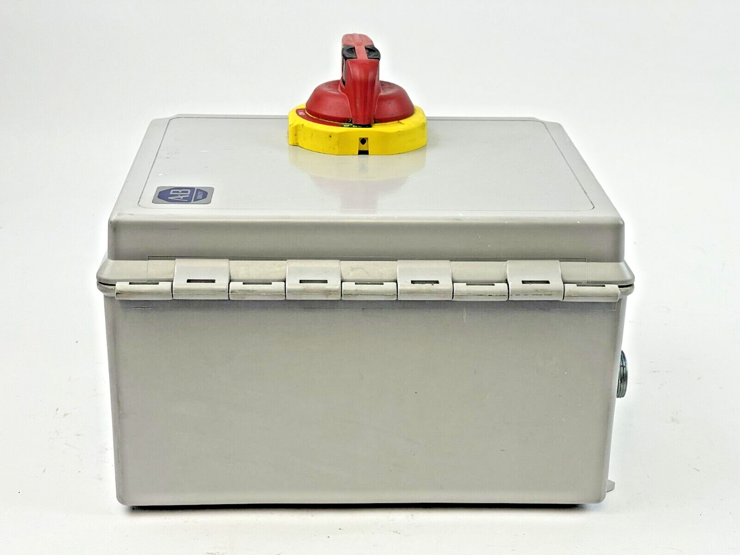 ALLEN-BRADLEY - 194R-KC30-1753-PY SER.B - ENCLOSED MOLDED CASE SWITCH REV. 6-74
