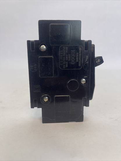 SQUARE D QOU120 CIRCUIT BREAKER W/ VISI-TRIP INDICATOR 20A 120/240VAC 1P SER 2