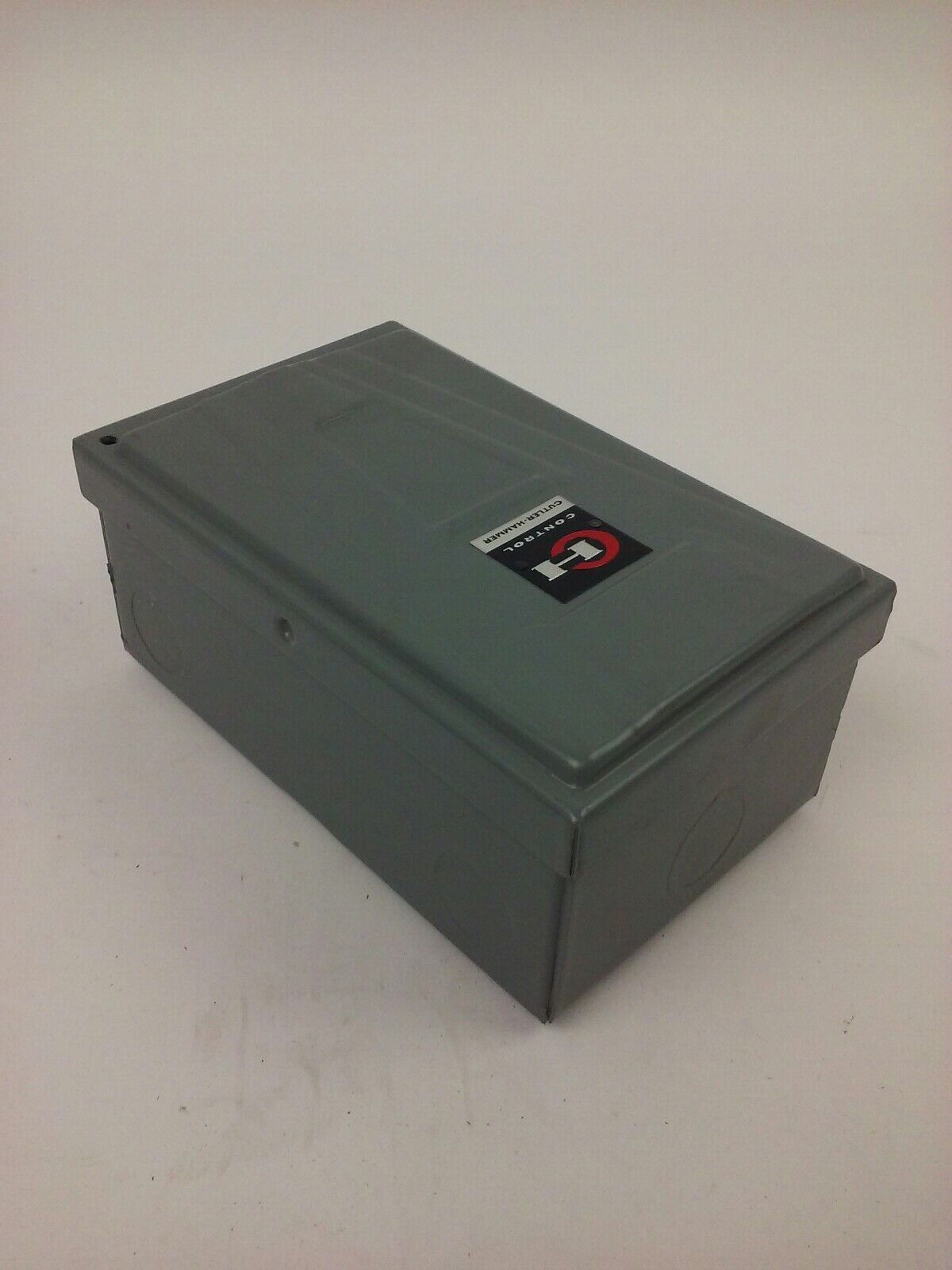 CUTLER HAMMER, 9575H770A, 509- A.C. RELAY, NEMA 1, 110V, 60 HZ, 1/4 H.P., NEW