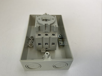 ALLEN BRADLEY 194E-Y25-1753-6N SER B LOAD SWITCH ENCLOSURE 25A