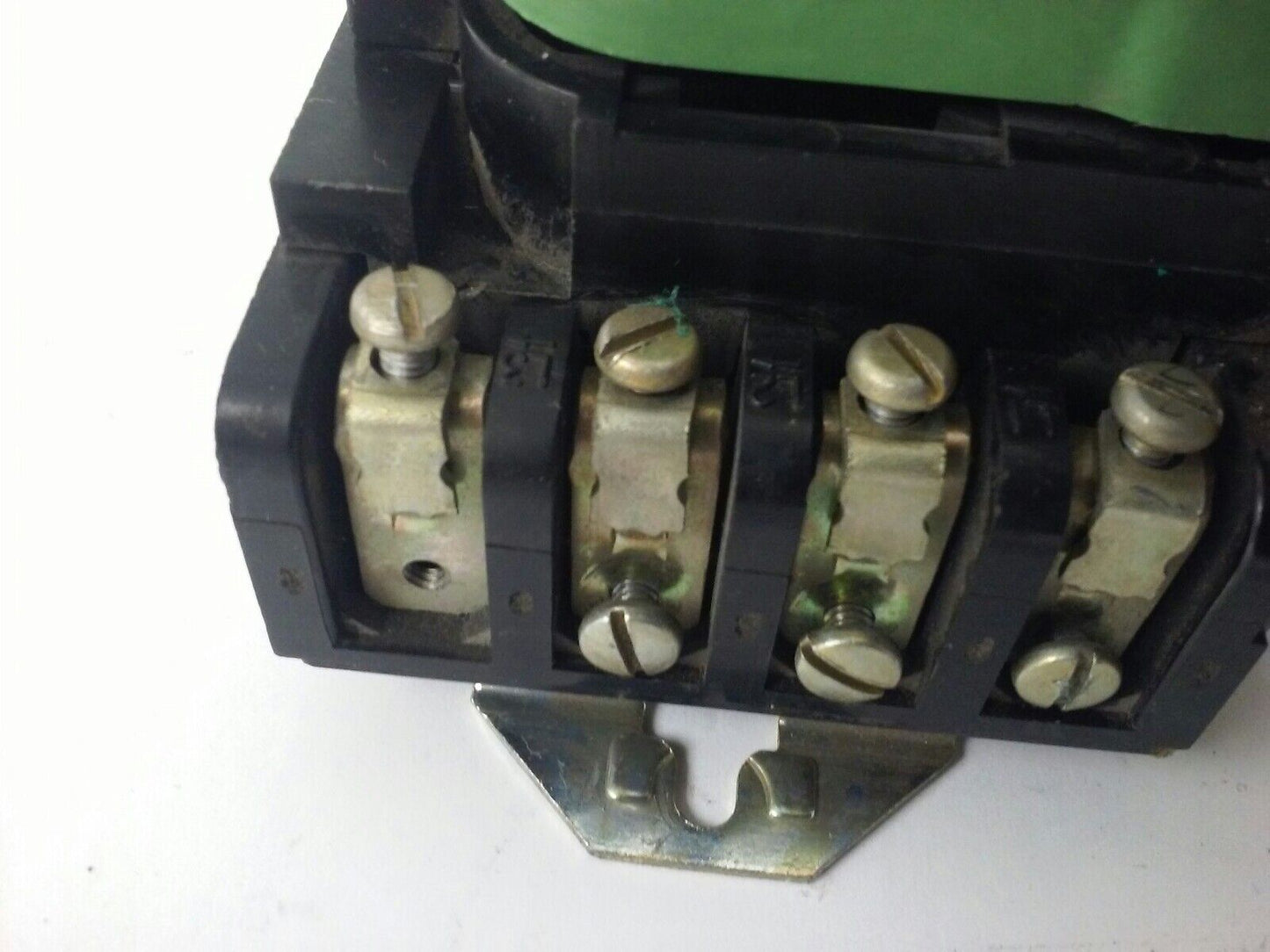 GENERAL ELECTRIC CR208C100DLE, STARTER, 3PH, 600V, 27A, 10HP, SIZE 1, 120V COIL