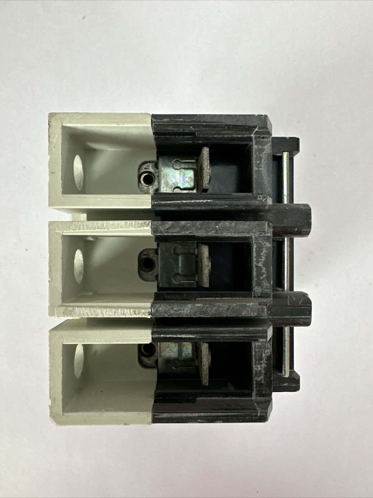 CUTLER HAMMER GD3050 GD 22K CIRCUIT BREAKER 50AMP 480VAC 250VDC 3POLE