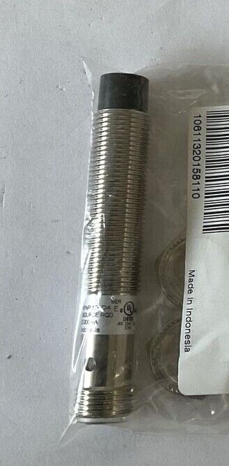 ALLEN BRADLEY 872C-N8NP12-D4 INDUCTIVE PROXIMITY SENSOR SER.E 30VDC