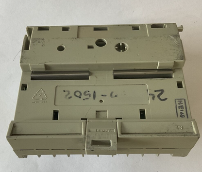 ALLEN BRADLEY 1794-OA8 INPUT 230VAC 10A SER.A 5VDC 640MA REV.E01