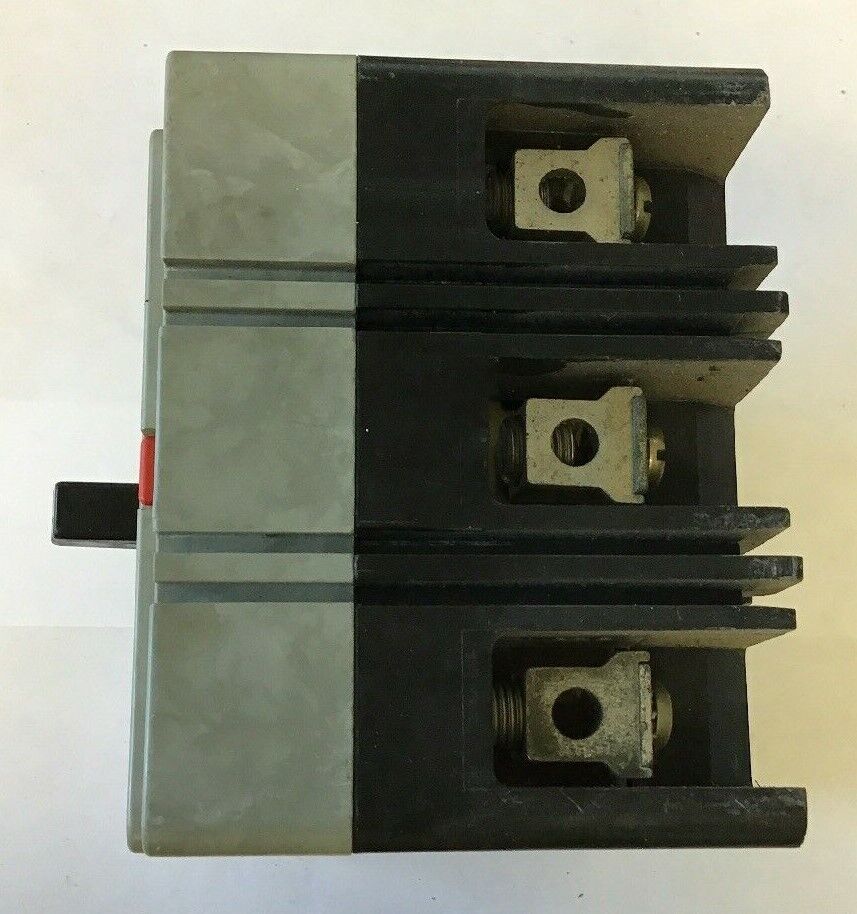 WESTINGHOUSE HMCP030H1 CIRCUIT PROTECTOR  SER.C 30AMP 3POLE 600VAC-250VDC