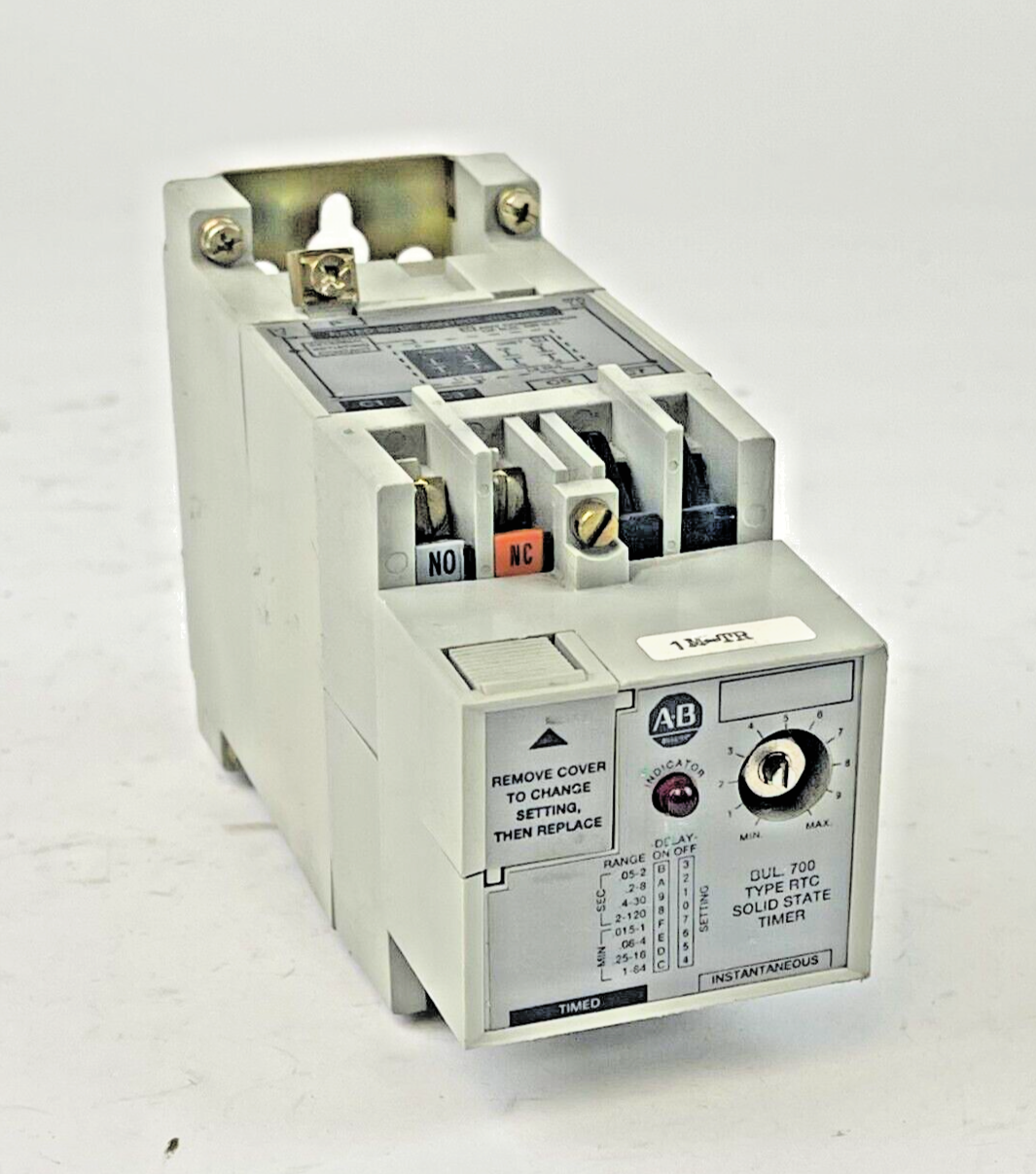 ALLEN BRADLEY - 700-RTC00110U1 SER. A - SOLID STATE TIMER RELAY - 110/120 VAC