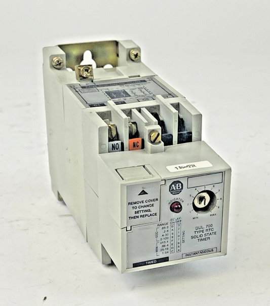 ALLEN BRADLEY - 700-RTC00110U1 SER. A - SOLID STATE TIMER RELAY - 110/120 VAC
