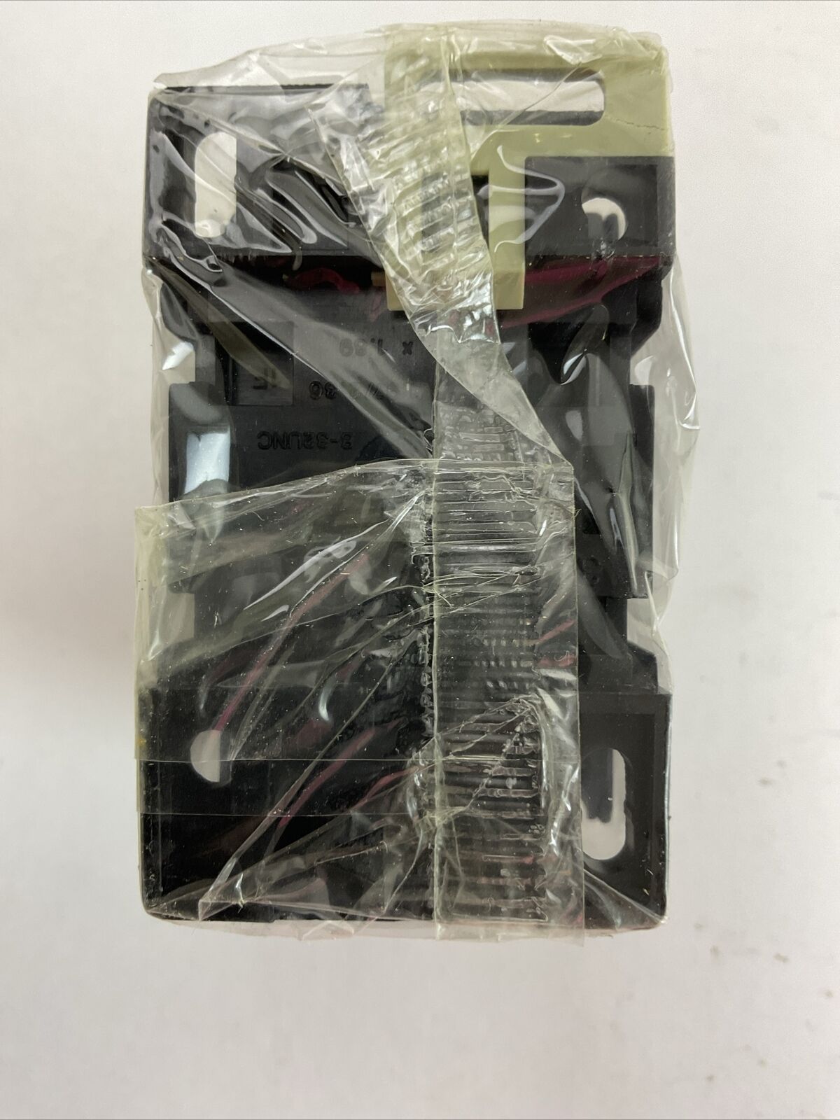TELEMECANIQUE CA2 DN22G6 CONTROL RELAY 600VAC 10A COIL 120V 60HZ