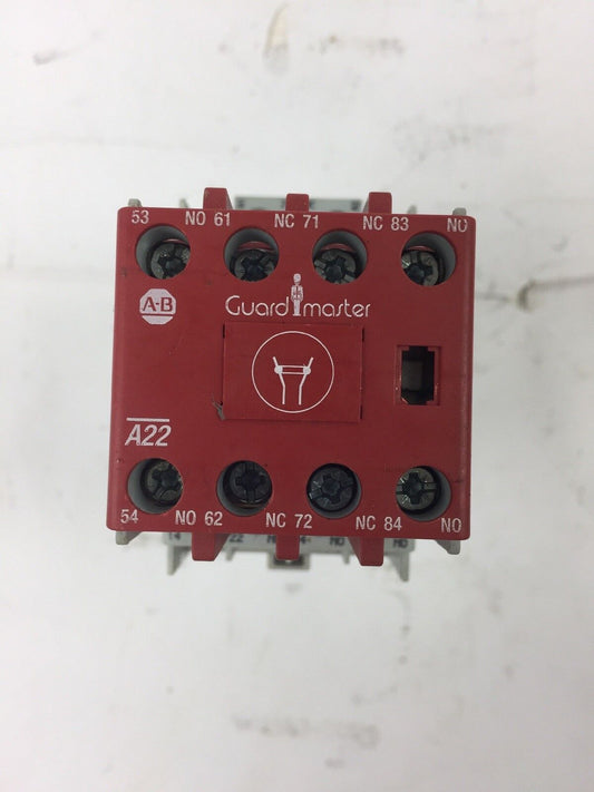 ALLEN BRADLEY 700S-CF530ZJC (700-CF310Z, 100S-F) SAFETY CONTROL RELAY