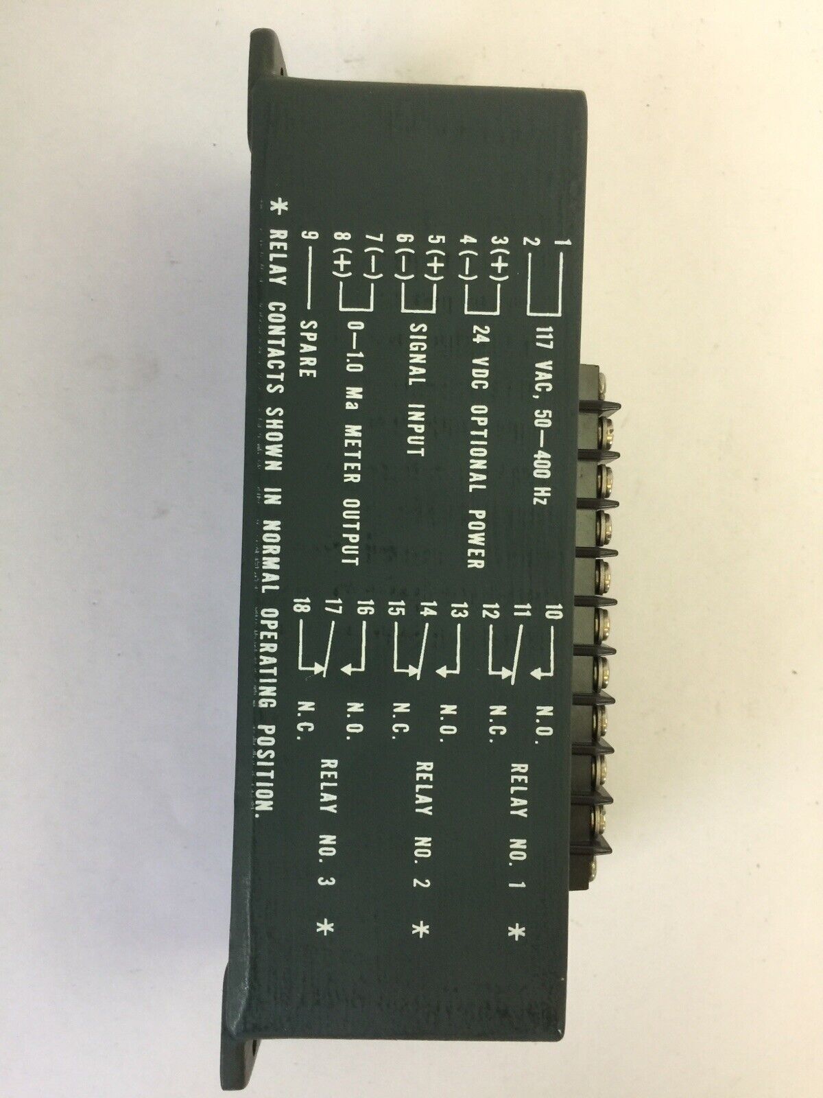 AIRPAX ELECTRONICS FSS237 SWITCHING TAKOMETER 0-5000 CPS TACK-PAK 117VAC 24VDC