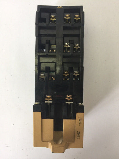 ALLEN BRADLEY 700-P800A1 AC RELAY SER B 600VAC COIL 115-120V 60HZ 700-PC40 SER A