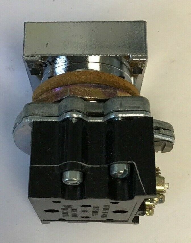 CUTLER HAMMER E30BJ COMPACT PUSHBUTTON IND. LIGHT 18/24VAC-DC