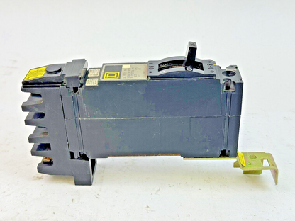 SQUARE D - FHB16015C - I-LINE MOLDED CASE CIRCUIT BREAKER - 1 POLE/ 15 A/ 277VAC