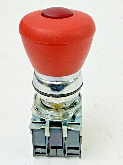 ALLEN-BRADLEY - 800F-N3R SER. B - RED PUSH BUTTON W/ 800F-X01 SER. A (X2)