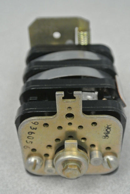 ALLEN-BRADLEY 806-936056 6-POSITION ROTARY PILOT SWITCH, LEVERLESS / NEW SURPLUS