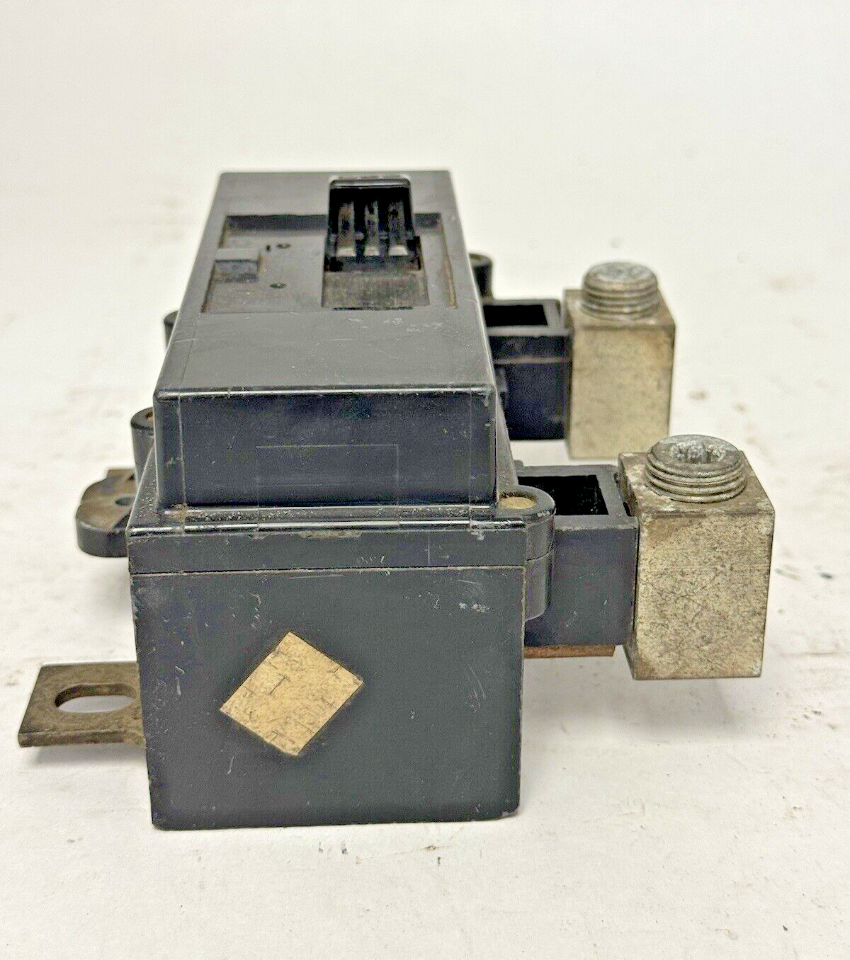 SQUARE D - QOM2225VH - CIRCUIT BREAKER - 2 POLE/ 225 A/ 240 VAC