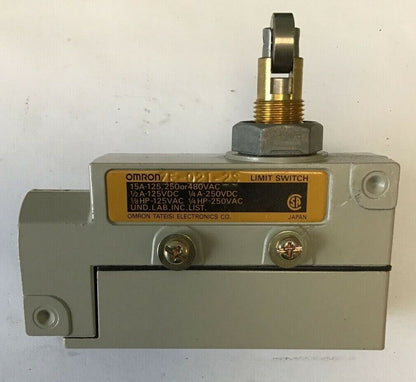 OMRON ZE-Q21-2S LIMIT SWITCH 250VDC 480VAC 15A 1/2HP