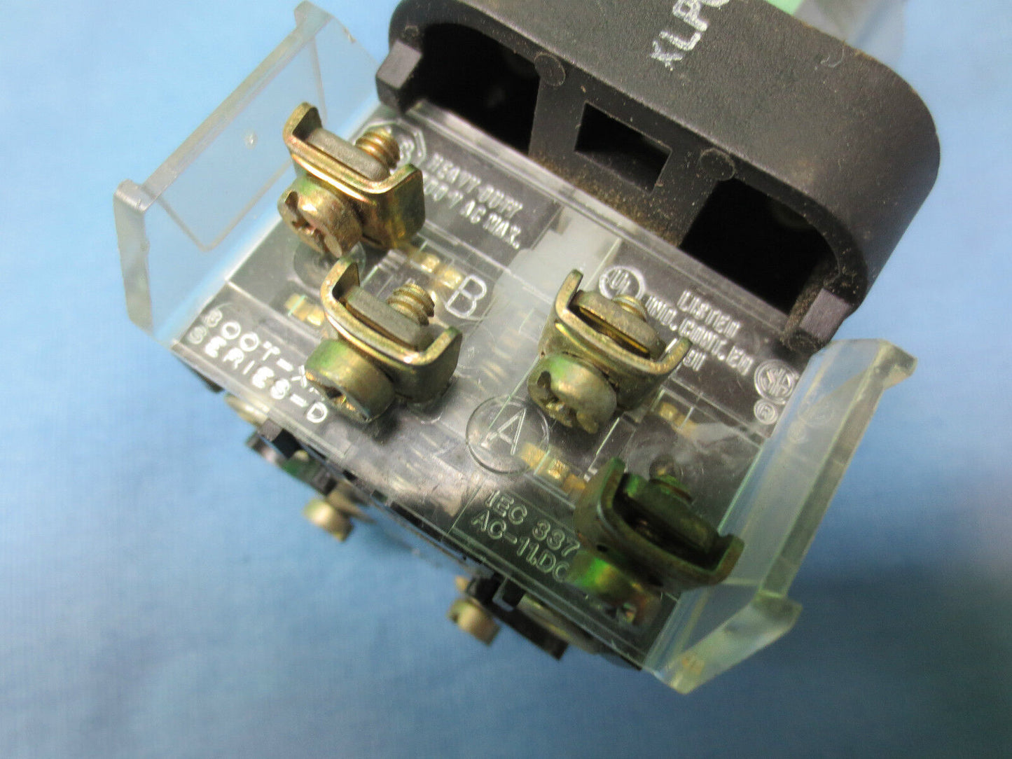 ALLEN-BRADLEY 800T-PTF16 Ser. T ILLUMINATED PUSH BUTTON, RED - PUSH-TO-TEST