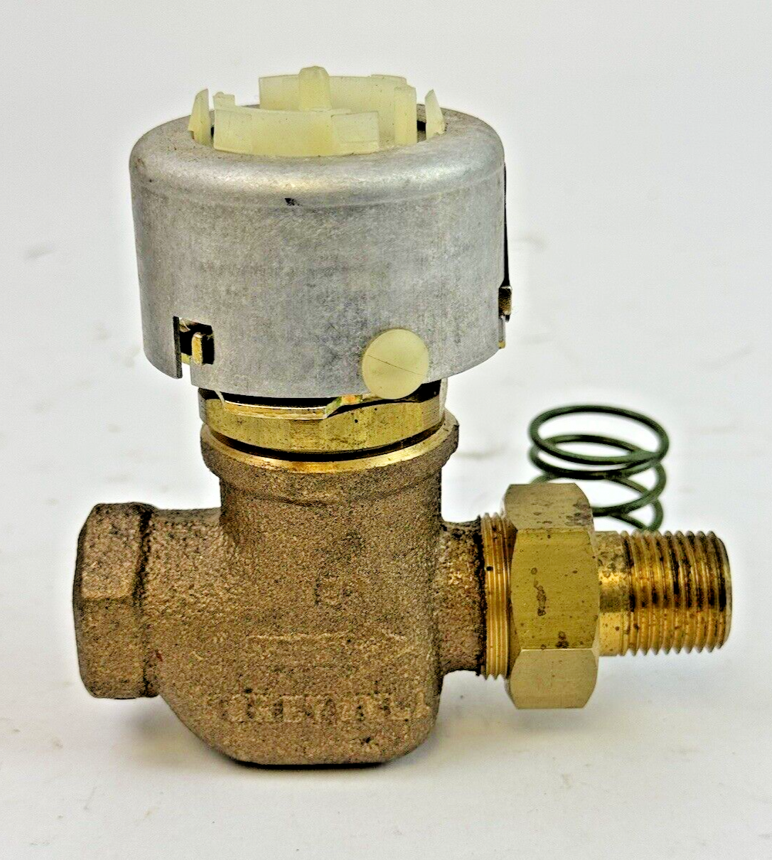 HONEYWELL - VP525C1016 2 - 1/2" NPT MALE UNION TWO-WAY UNITARY VALVE (2 Cv)