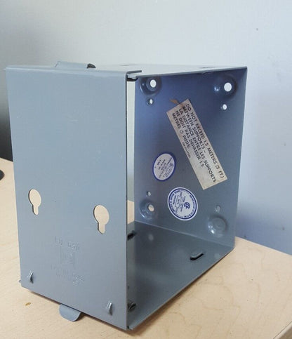 SQUARE D LD63N LD-63N COMBINATION HINGE AND SCREW COVER NEW  51021