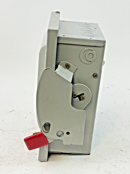 SIEMENS - GNF322 - SAFETY SWITCH - 3 POLE, 60A, 240 VAC, 250 VDC, NEMA 1