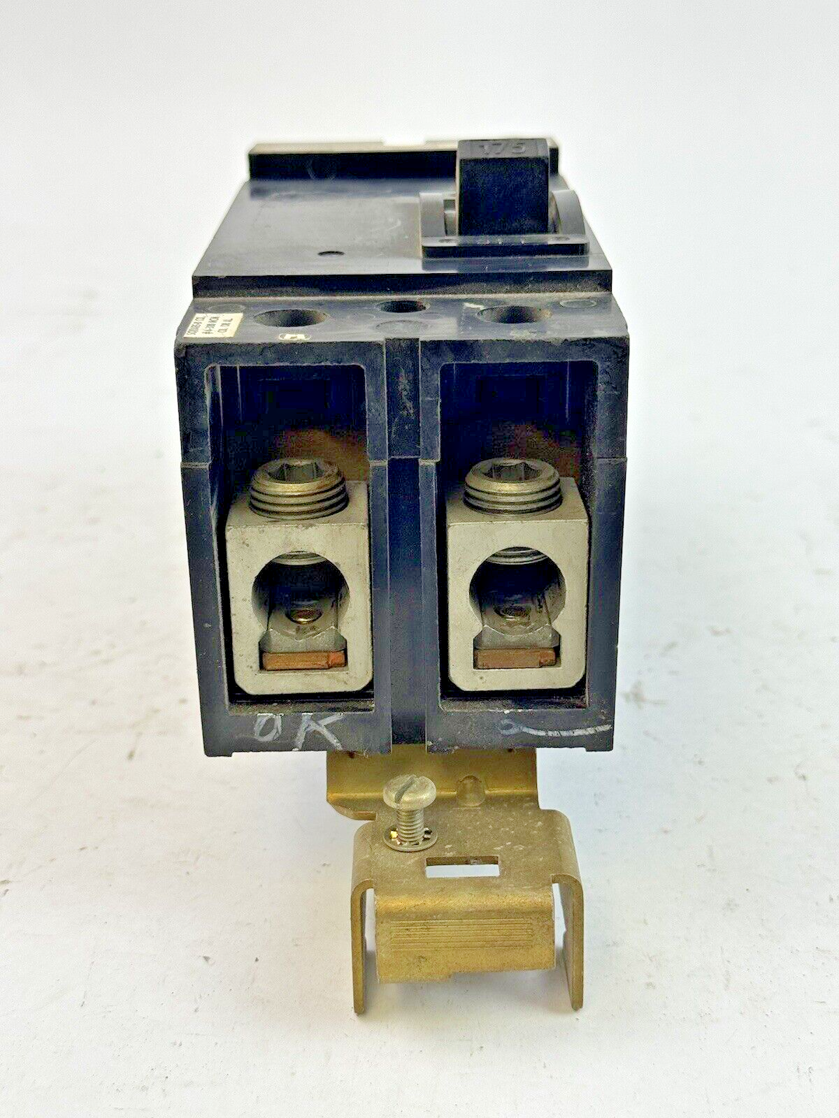 SQUARE D - Q221175AC - MOLDED CASE CIRCUIT BREAKER - 2 POLE/ 175 A/ 240 VAC
