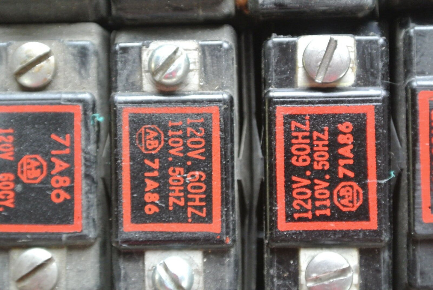 ALLEN-BRADLEY 71A86 COIL - SIZE 1 - 120V, 60Hz / 110V, 50Hz