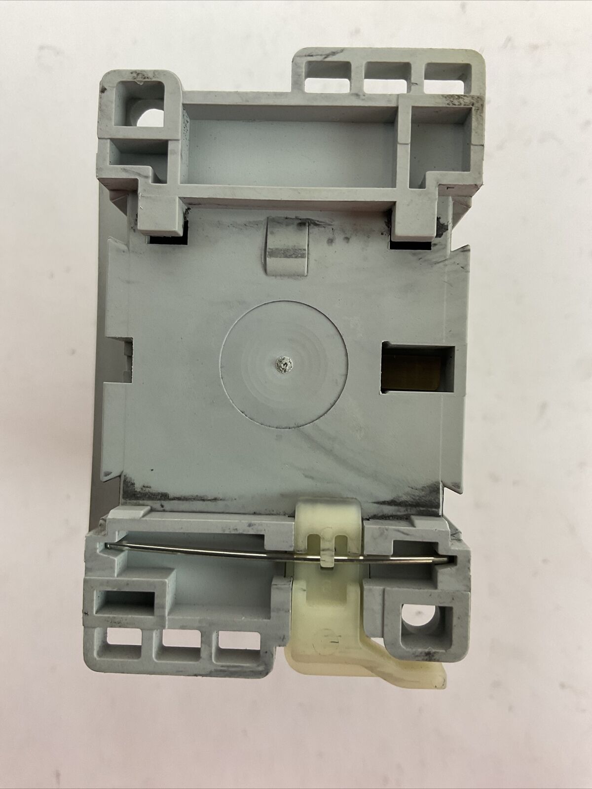 ALLEN BRADLEY 100-C37*00 SER C CONTACTOR 600VAC 60AMP 30HP 3PH COIL 120V 100-S