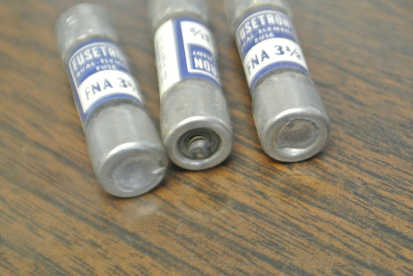 LOT of 3 / BUSS FNA3-1/2 FUSETRON FUSE / 3-1/2A / 125V / NEW SURPLUS / FNA-3-1/2