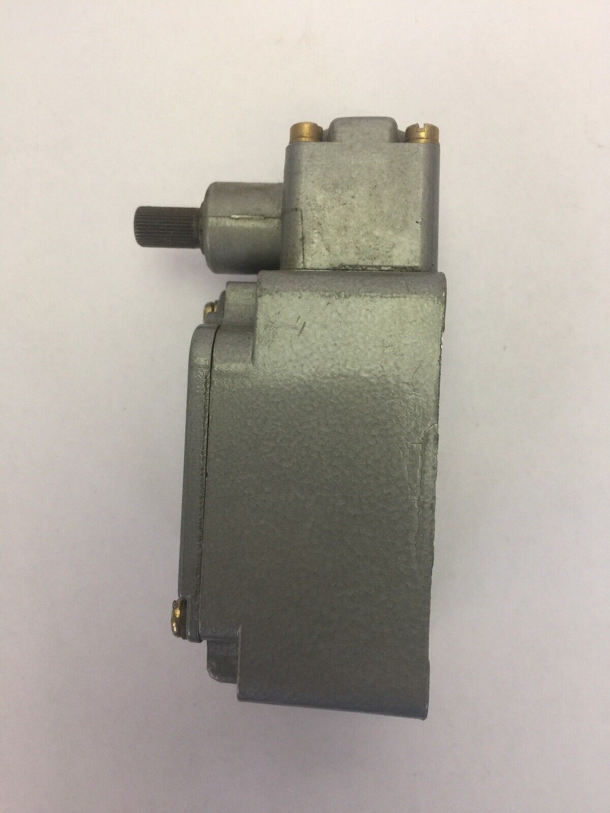 MICRO SWITCH A DIVISION OF HONEYWELL 1LS212 LIMIT SWITCH