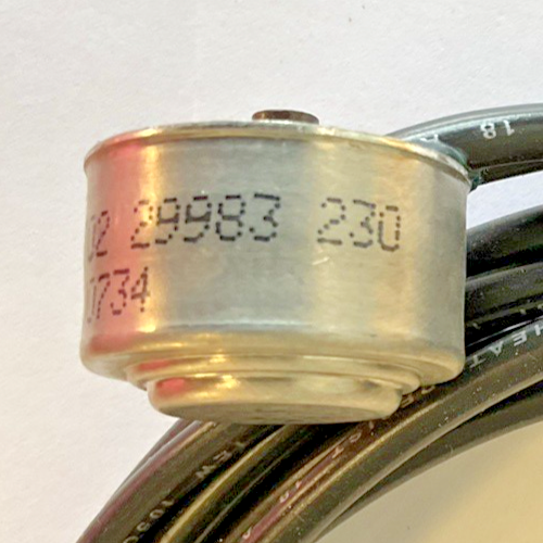 YORK T-0-0 37T02 TEMERATRUE CONTROL SWITCH 29983 230 F38-12F J0734