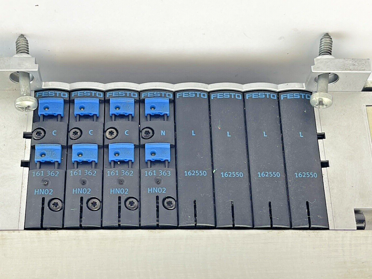 FESTO - CPV14-V1 - VALVE MANIFOLD-W/ PNEUM CONN, STACK PLATES & END PLATES