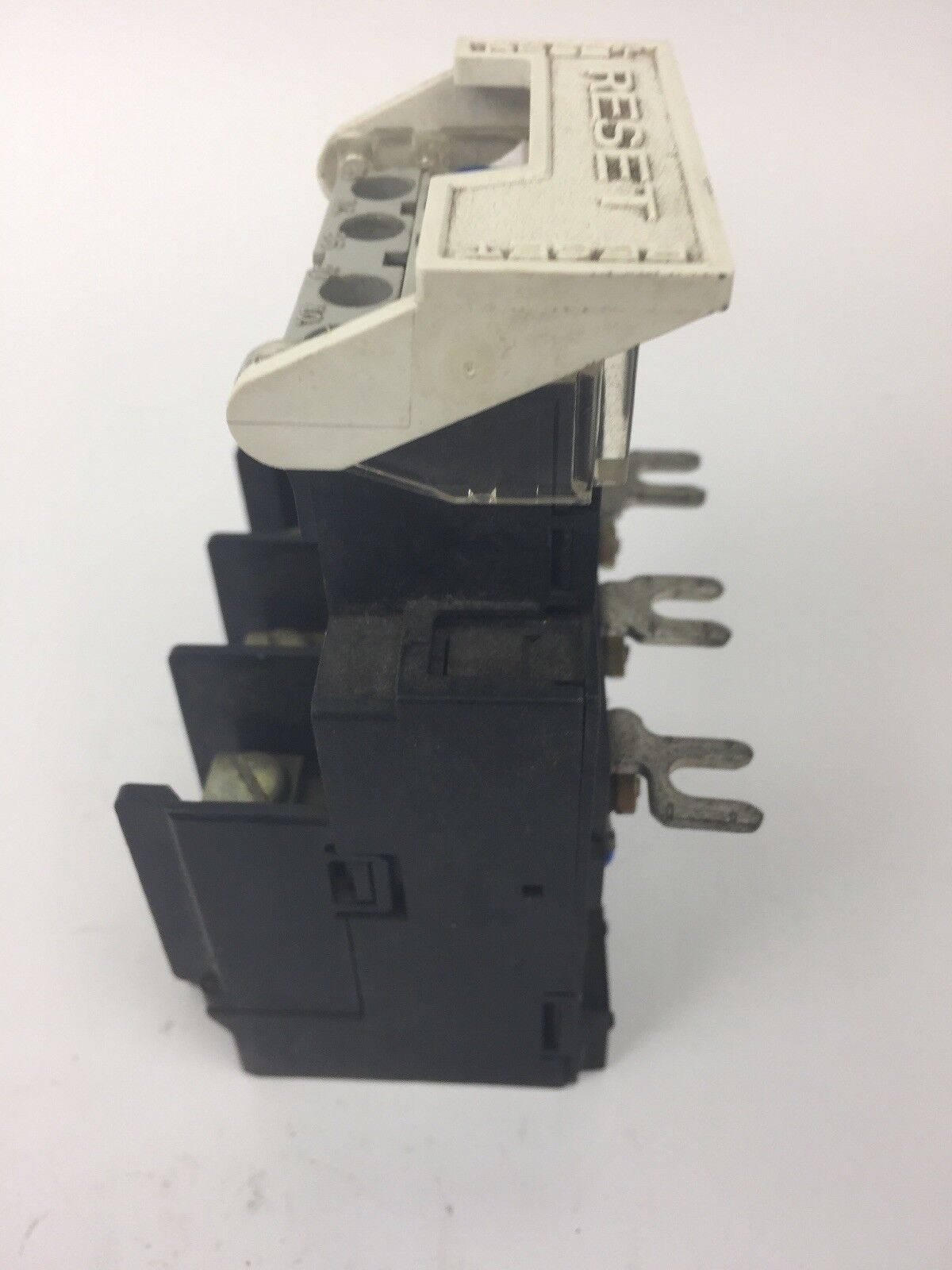ALLEN BRADELY 592-A2CA OVERLOAD RELAY SER A CURRENT RANGE .32-1.0A TRIP CLASS 20