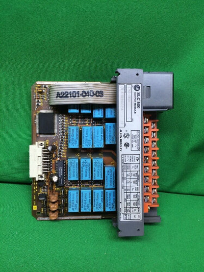 ALLEN BRADLEY SLC 500 1746-OW16 SER C OUTPUT MODULE