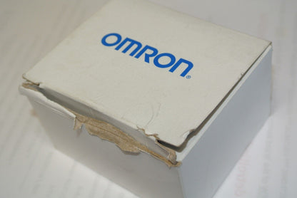 OMRON Z-15GW2-B7-K / GRAINGER 6X285 SNAP ACTION ROLLER LIMIT SWITCH NEW SURPLUS