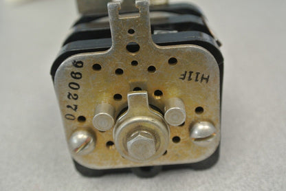 ALLEN-BRADLEY 806- 990270 ROTARY PILOT SWITCH / NEW SURPLUS