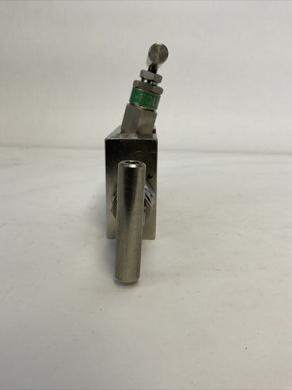 SIEMENS A6X30004061 VALVE MANIFOLD SCHNEIDER PN420 1.4404/316L N642.39.481.01