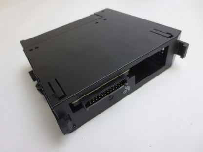 GE FANUC IC693MDL646D INPUT MODULE 24VDC 16PT POS/NEG FAST - LOGIC
