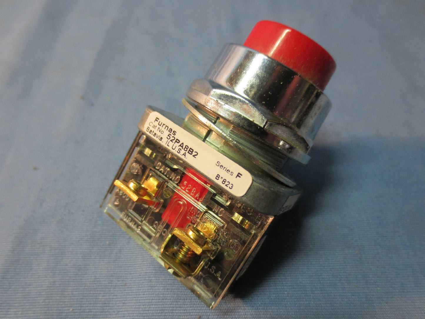 FURNAS / SIEMENS 52PA8B2 PUSH BUTTON, RED, Ser. F